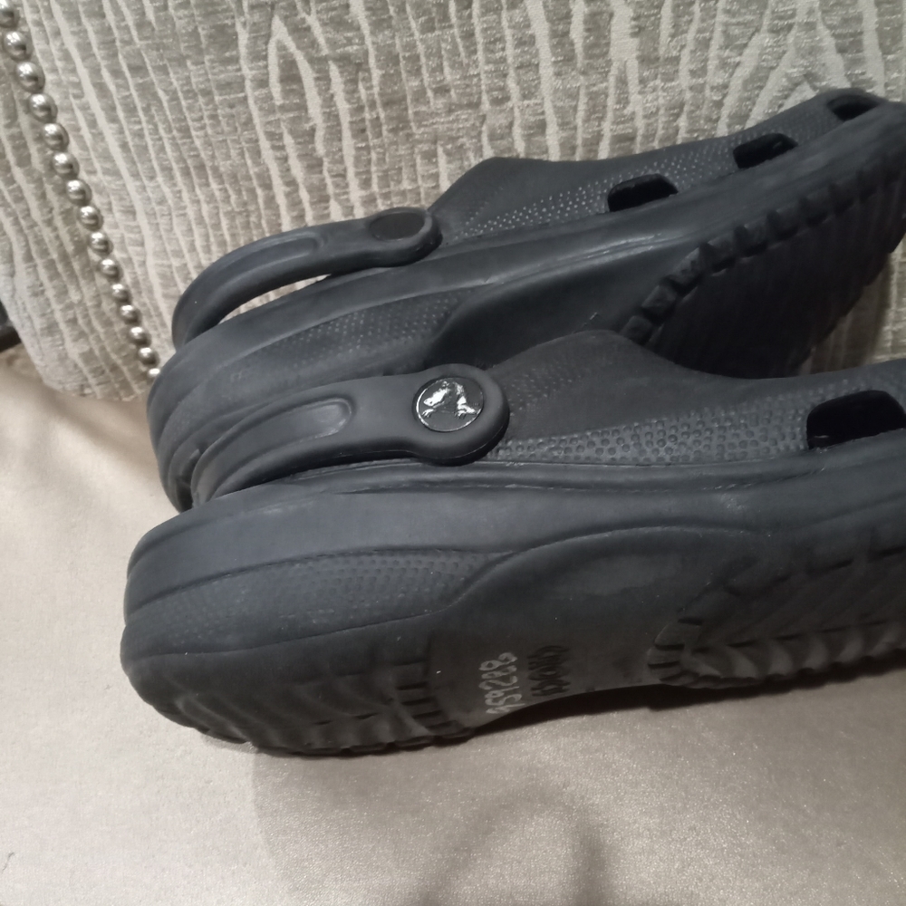 black Crocs - Picture 9 of 10